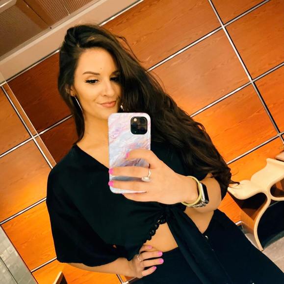 ashleemikles